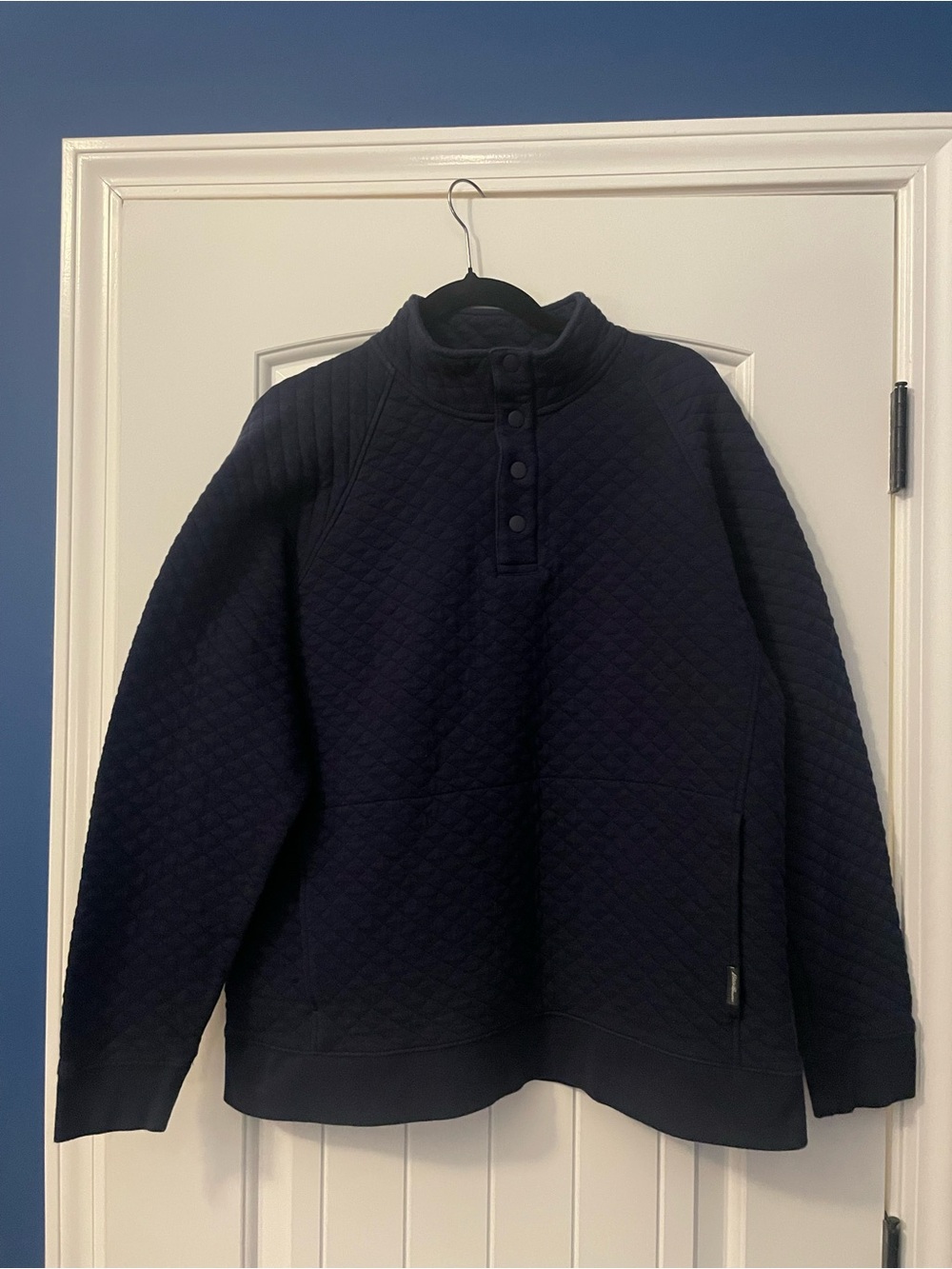 Eddie Bauer Quilted Navy Crewneck Pullover with Button Placket